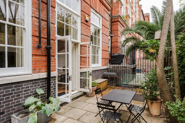 43 Searles Road, London photo 3