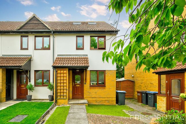 2-bed house on 32 Standingford, Harlow, £325,000
