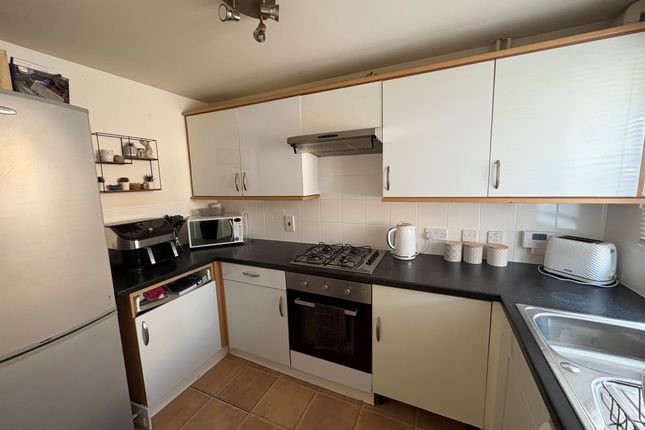 11, Hook Close, Nottingham photo 2