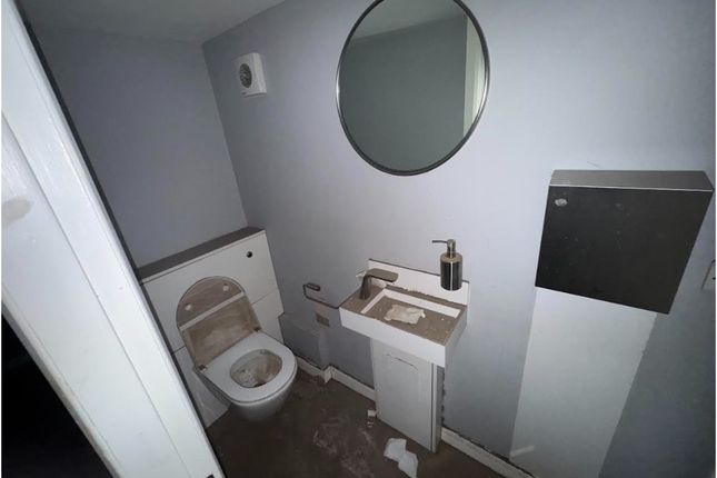 17-1, Meadow Industrial Estate, Water Street, Stockport photo 5