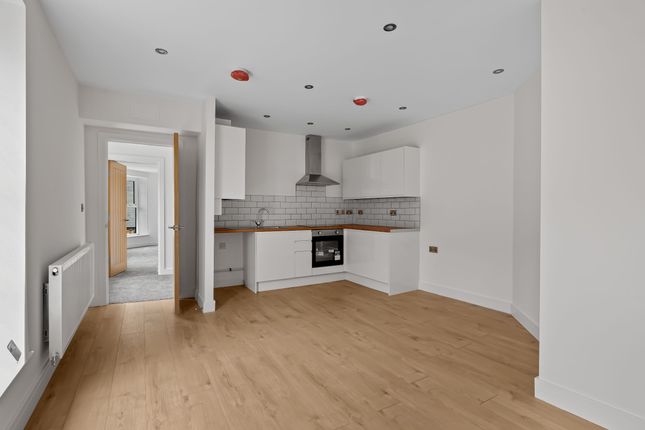 Apartment 6 - Bank Street - In House Property Lettings - Kitchen
