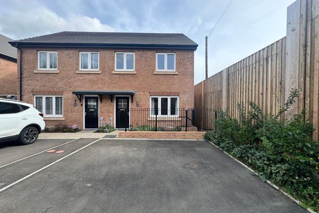 3-bed house on 68 Ffordd Y Friallen, Llantwit Fardre, £268,000