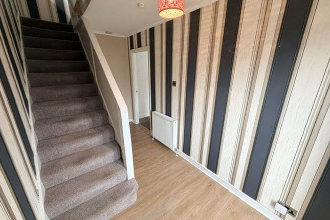 9 Dalmahoy Crescent, Kirkcaldy photo 3