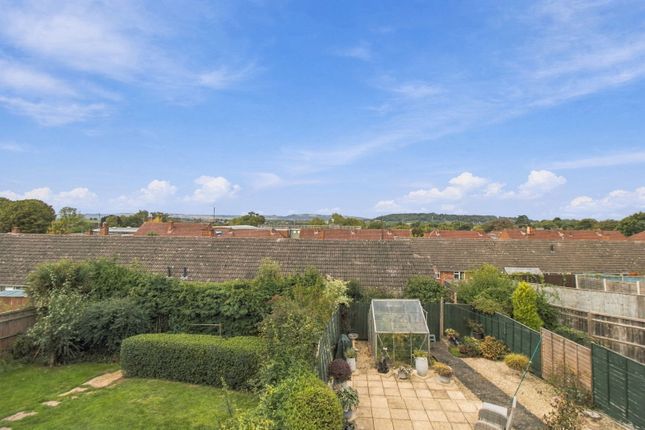 6, Warren Drive, Ledbury photo 2