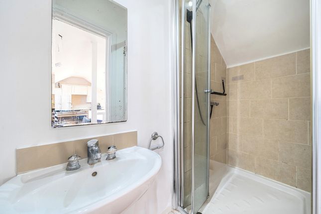 Flat 4, 276, Kingston Road, Teddington photo 3
