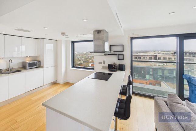179 The Hawkins Tower, Admirals Quay, Ocean Way, Southampton photo 3
