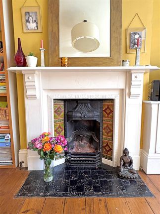 35, Hythe Road, Brighton photo 4