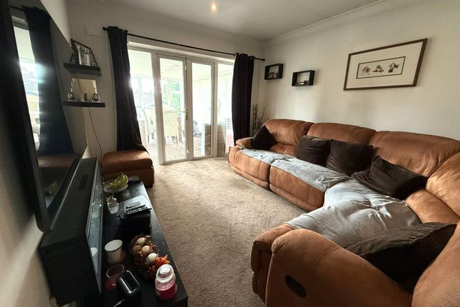 41 East Park Avenue, Blackburn photo 2