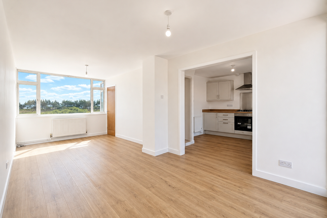 55a, Fort Cumberland Road, Southsea photo 2