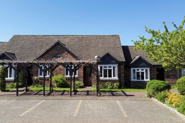 2-bed house on 7, Badger Court, Loughborough, £235,000