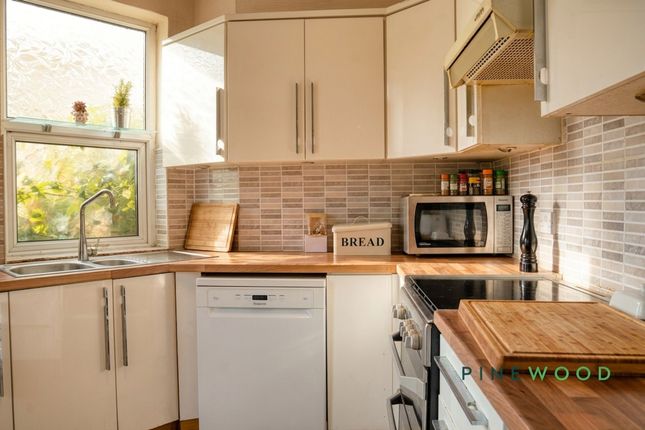 127 Thanet Street, Chesterfield photo 2