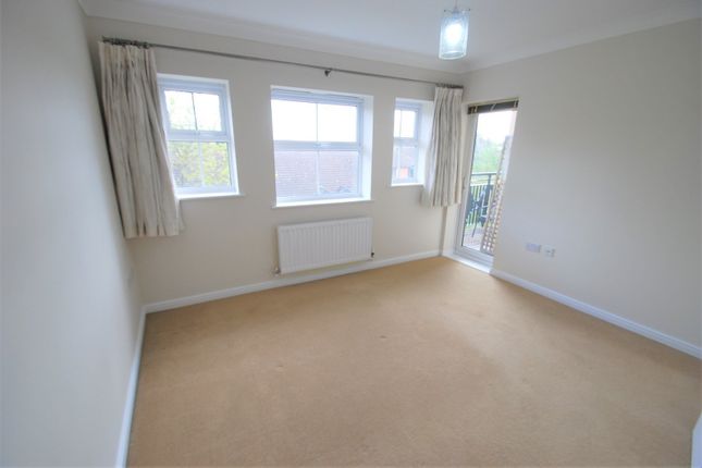 Flat for sale in Post Office Lane, Beaconsfield
