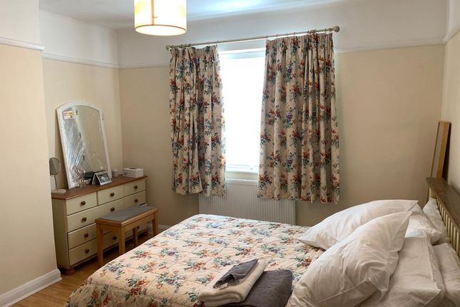 Room to rent in Norbury Hill, Norbury