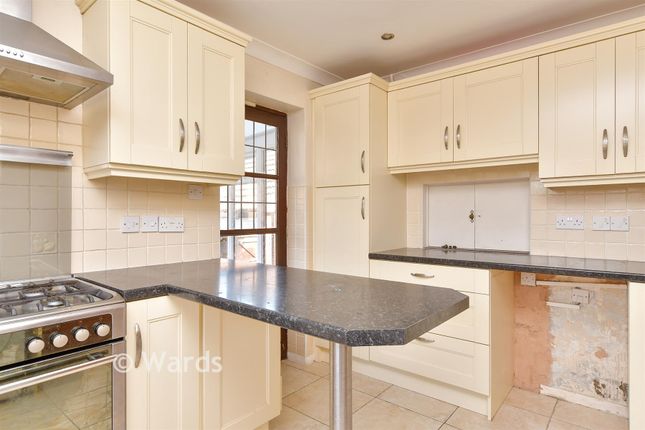 3, Bulrush Close, Chatham photo 3