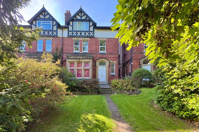 Flat 5, 25, Claremont Drive, Leeds photo 2
