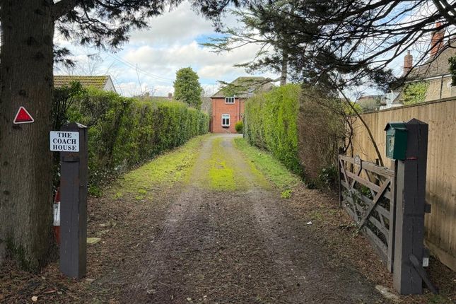 The Coach House Nore Marsh Road, Swindon photo 2