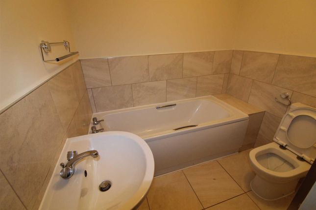Flat 1, 81, Church Road, Formby, Liverpool photo 4