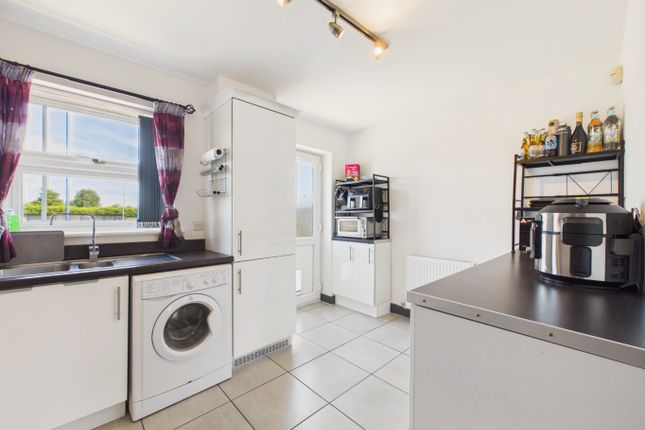 11, Fenland Court, Barton-Upon-Humber photo 4