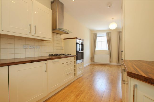 1, Fairycroft Road, Saffron Walden photo 3