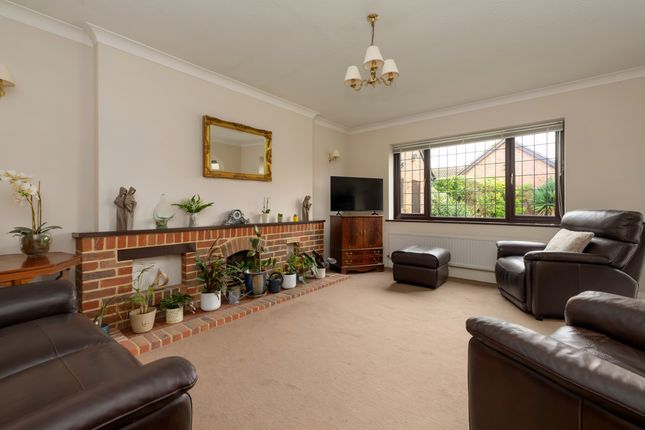 21 Polo Way, Whitstable photo 4