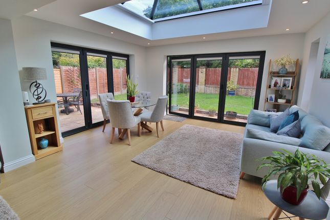 63, Shearwater Avenue, Fareham photo 3