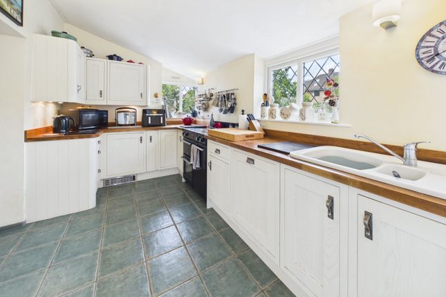 Land Yeo Cottage, 72, Old Church Road, North Somerset photo 4