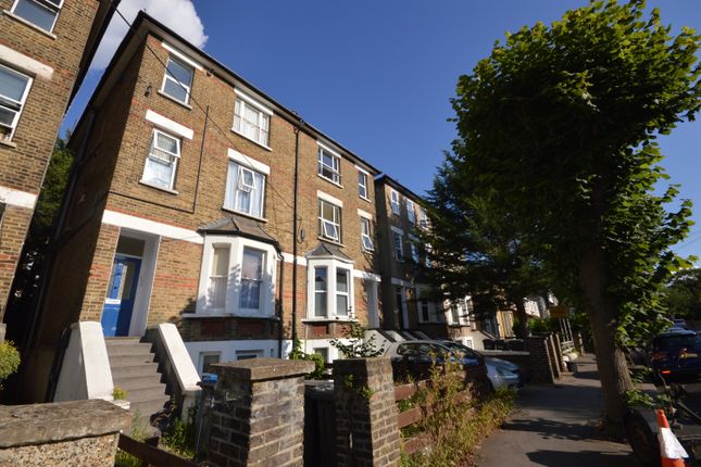 Thumbnail Flat to rent in Clyde Road, Addiscombe, Croydon