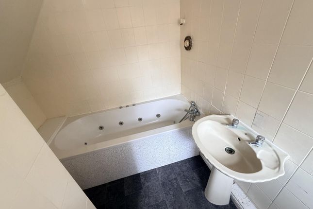 3, Grasmere Street, Hartlepool photo 5
