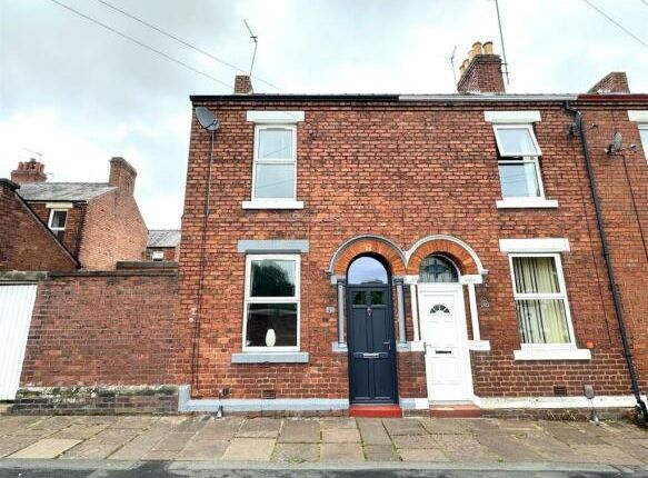 Beautifully Presented 2 Bed Mid Terrace Home To Rent.