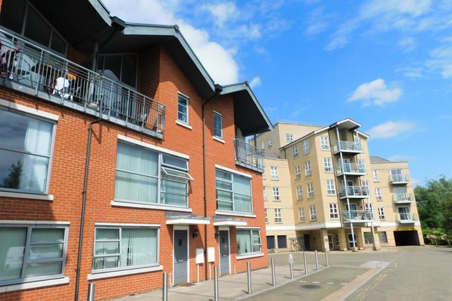 Maisonette to rent in Rotary Way, Colchester