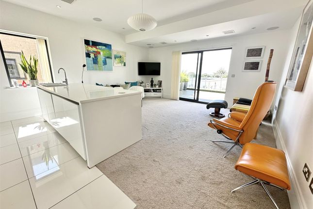 Flat for sale in The Middle Penthouse, Coptfold House, New Road, Brentwood