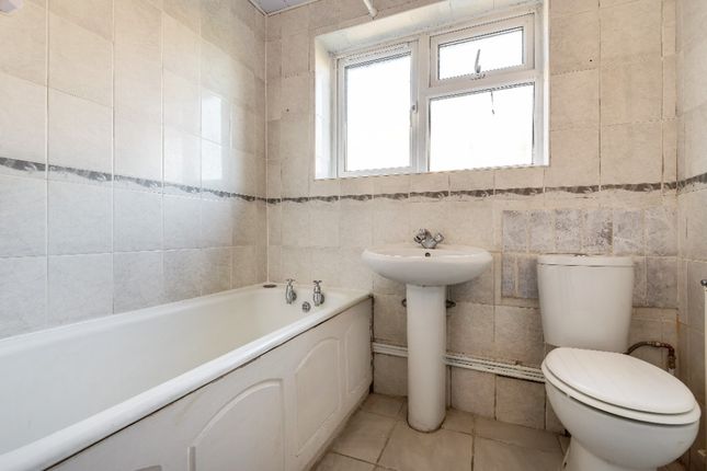 Flat for sale in Oxford Road, Littlemore, Oxford