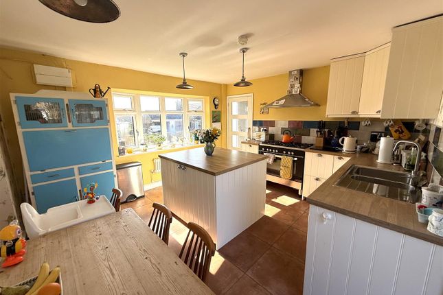 2, Pittywood Road, Matlock photo 4