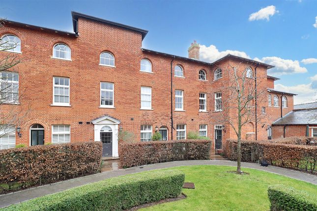Flat for sale in St. Michaels Court, South Street, Braintree