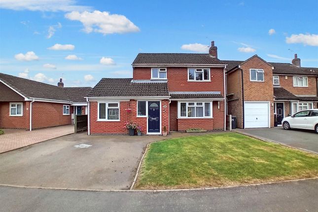 Thumbnail Detached house for sale in Wallingford Avenue, Nuneaton