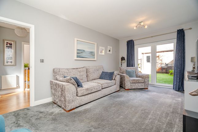 10, Bala Lake Crescent, Milton Keynes photo 4
