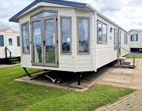Thumbnail Mobile/park home for sale in Seaside Road, Aldbrough, Hull