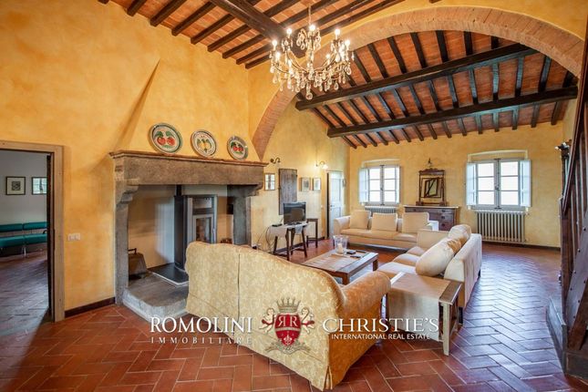 Country house for sale in Sinalunga, Tuscany, Italy