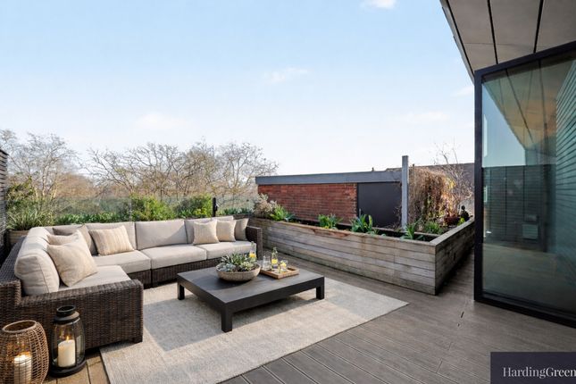 Flat Flat 9, 105-109, Queens Park Penthouse Salusbury Road, London photo 2