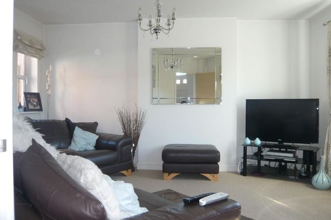 1B, LEICESTER photo 3