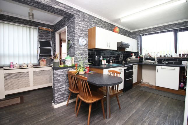 23, Bowland Avenue, Fleetwood photo 3