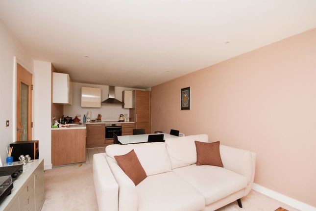 Flat for sale in Midway Quay, Eastbourne