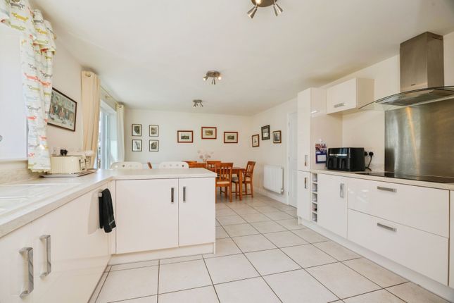 21, Elm Tree Lane, Bedale photo 2