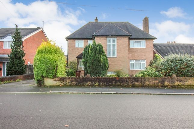 Thumbnail Detached house to rent in Victoria Avenue, Bloxwich, Walsall