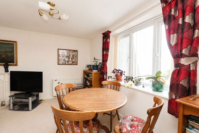 14 Marina Court 9-19 Mount Wise, Newquay photo 3