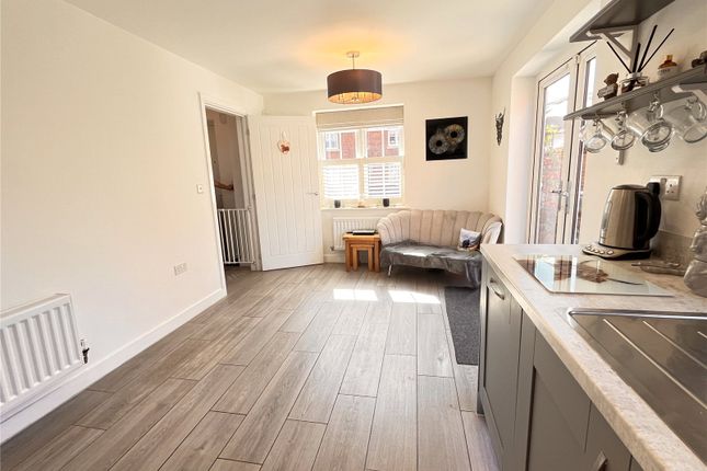 41, Fox Avenue, Shropshire photo 4