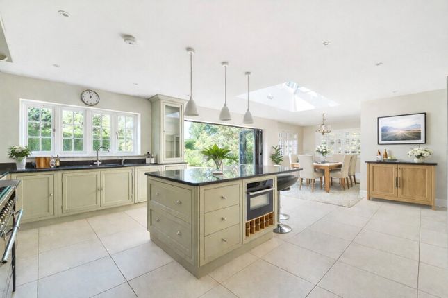 Kingswood Cottage,, High Park Avenue, East Horsley photo 3