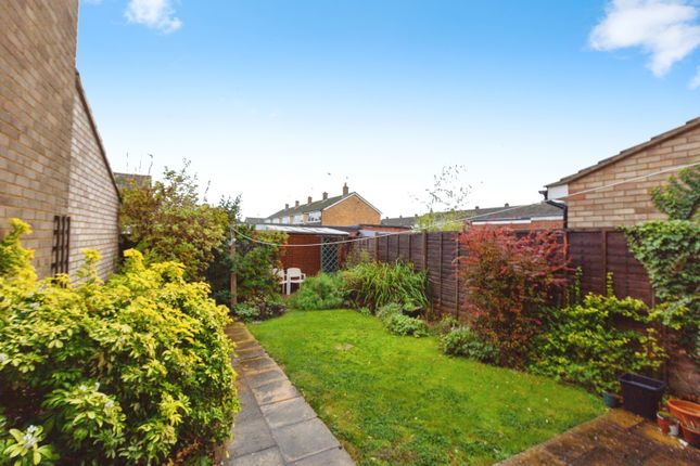 33, Howard Avenue, Buckinghamshire photo 3