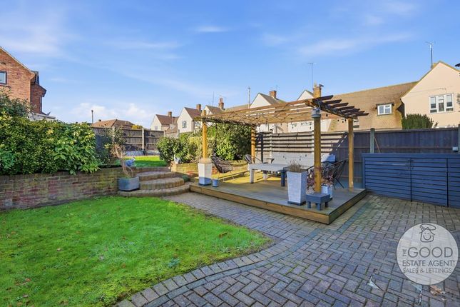 119, Valley Hill, Loughton photo 4