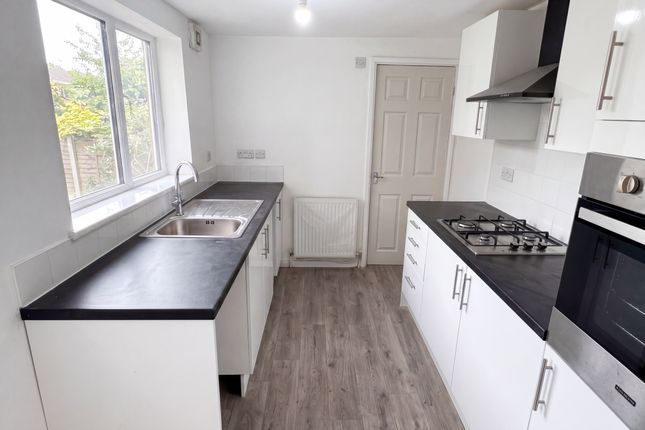 117, Camp Hill Road, Nuneaton photo 2